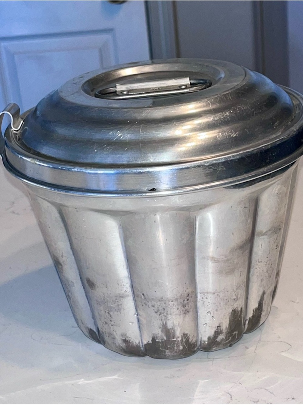VTG aluminum steamed Christmas plum pudding mold pan, spotted dick w/ lid 2 Qt